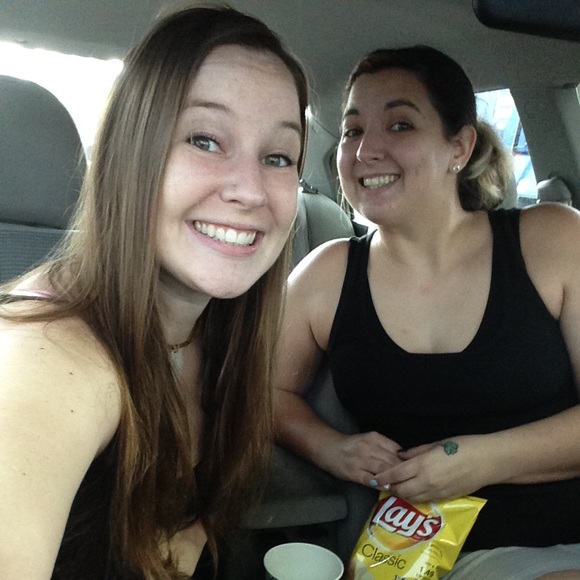 Meet your Posher, Jillian - Picture 5 of 7